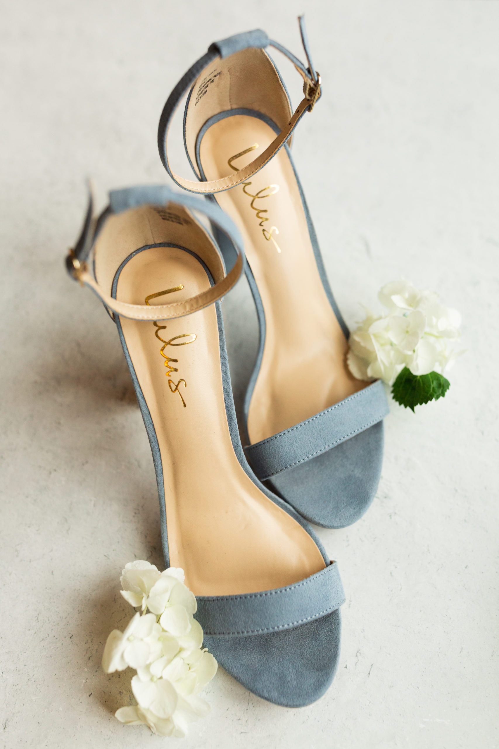 Lulus bridal shoes | Fall Wedding at King Family Vineyards by Virginia Photographers