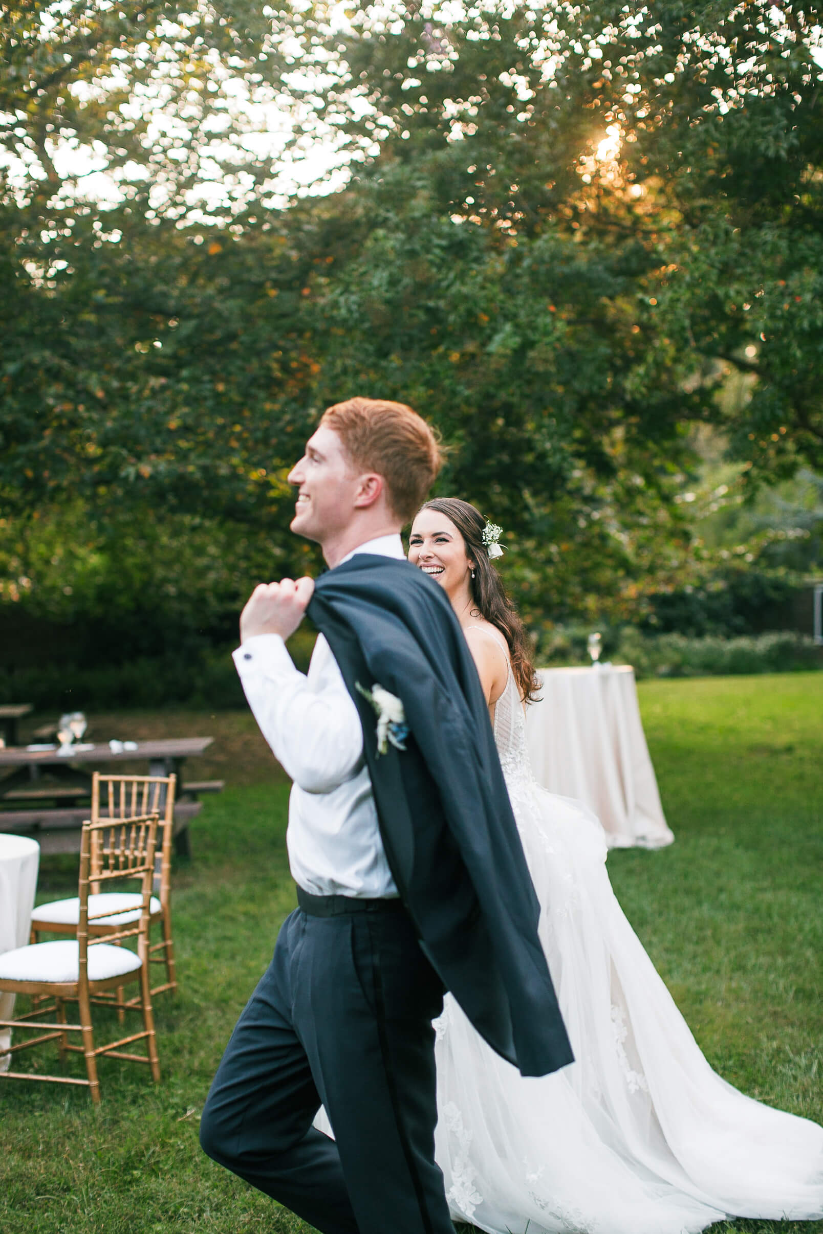 Couple walking | Fall Wedding at River Farm in Alexandria by Virginia Photographers